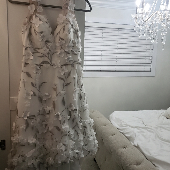 Marchesa notte 3d floral cocktail dress - Picture 3 of 5